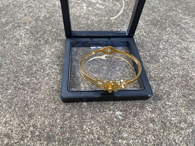 Ring display case front view